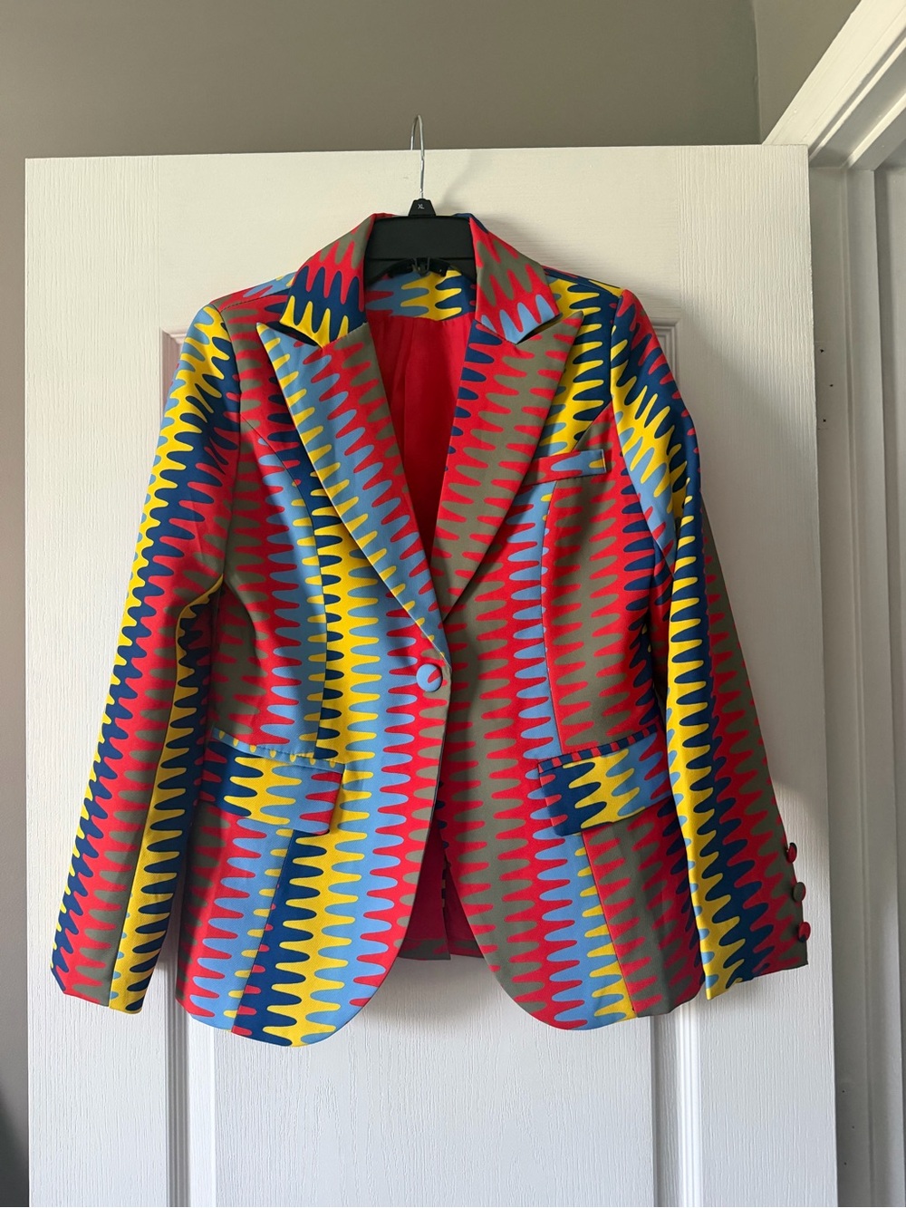 AKIRA Multicolor Zigzag Blazer in Red, Yellow & Blue